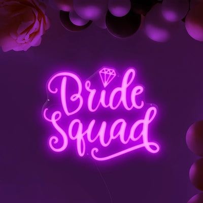 𝐁𝐑𝐈𝐃𝐄 𝐒𝐐𝐔𝐀𝐃 𝐈𝐍𝐒𝐄𝐆𝐍𝐀 𝐀𝐋 𝐍𝐄𝐎𝐍