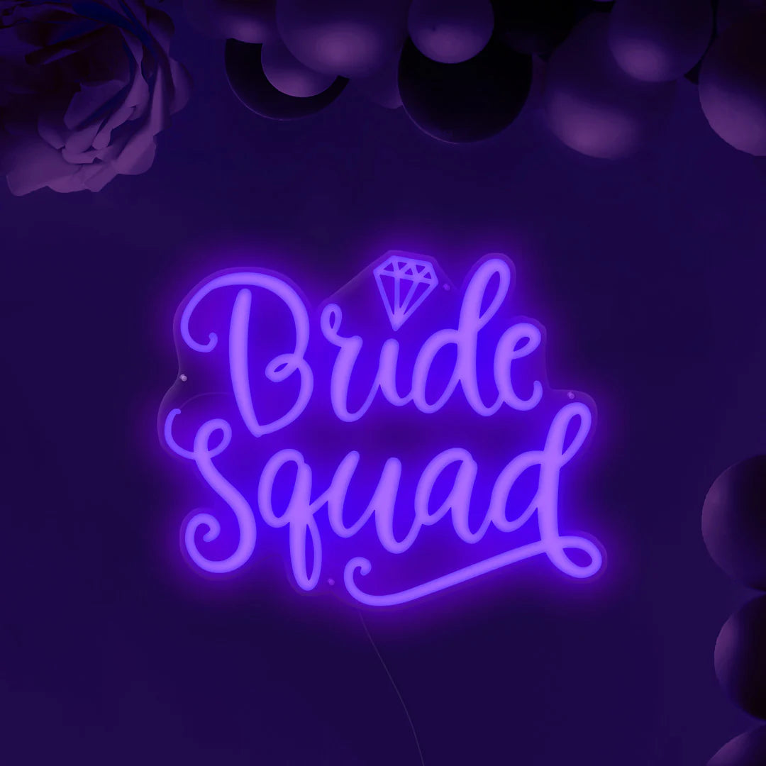 𝐁𝐑𝐈𝐃𝐄 𝐒𝐐𝐔𝐀𝐃 𝐈𝐍𝐒𝐄𝐆𝐍𝐀 𝐀𝐋 𝐍𝐄𝐎𝐍