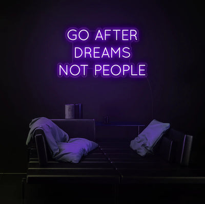 𝐆𝐎 𝐀𝐅𝐓𝐄𝐑 𝐃𝐑𝐄𝐀𝐌𝐒 𝐍𝐎𝐓 𝐏𝐄𝐎𝐏𝐋𝐄 𝐈𝐍𝐒𝐄𝐆𝐍𝐀 𝐀𝐋 𝐍𝐄𝐎𝐍
