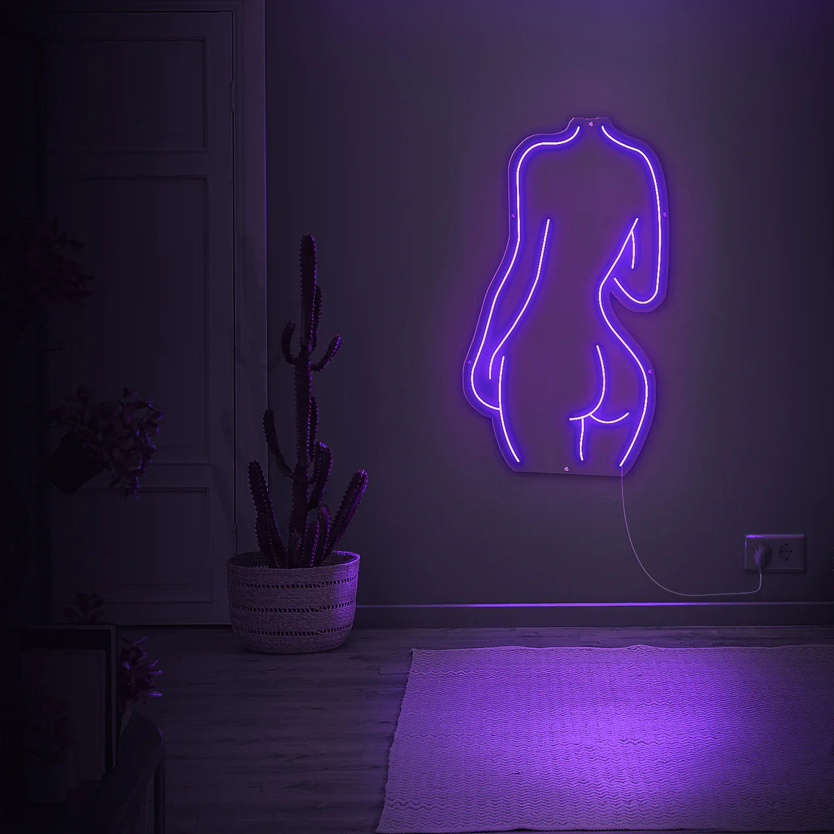 𝐅𝐄𝐌𝐀𝐋𝐄 𝐁𝐀𝐂𝐊 𝐒𝐈𝐋𝐇𝐎𝐔𝐓𝐓𝐄 𝐈𝐍𝐒𝐄𝐆𝐍𝐀 𝐀𝐋 𝐍𝐄𝐎𝐍
