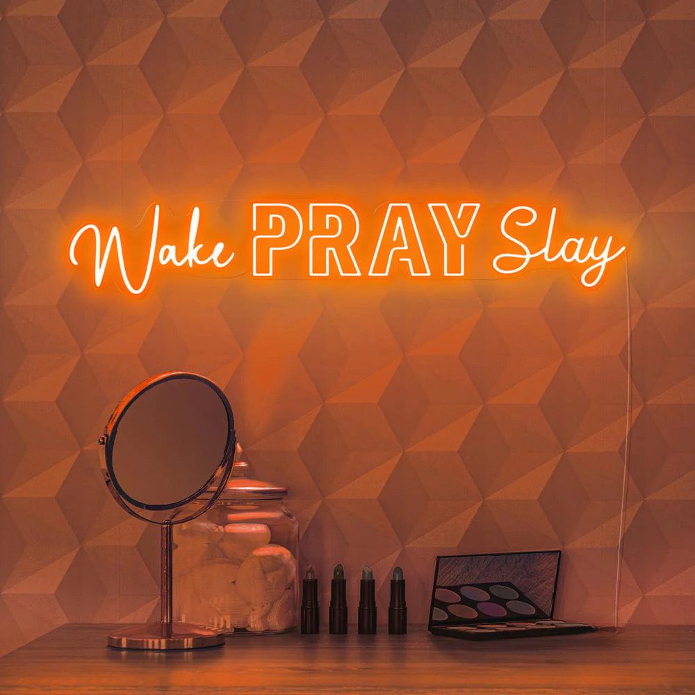 𝐖𝐀𝐊𝐄 𝐏𝐑𝐀𝐘 𝐒𝐋𝐀𝐘 𝐈𝐍𝐒𝐄𝐆𝐍𝐀 𝐀𝐋 𝐍𝐄𝐎𝐍